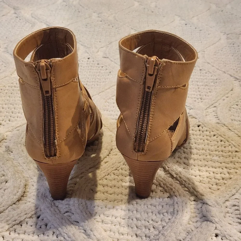 Nine West Tan Open Toe Bootie Heels Size 5.5 M - Picture 2 of 6